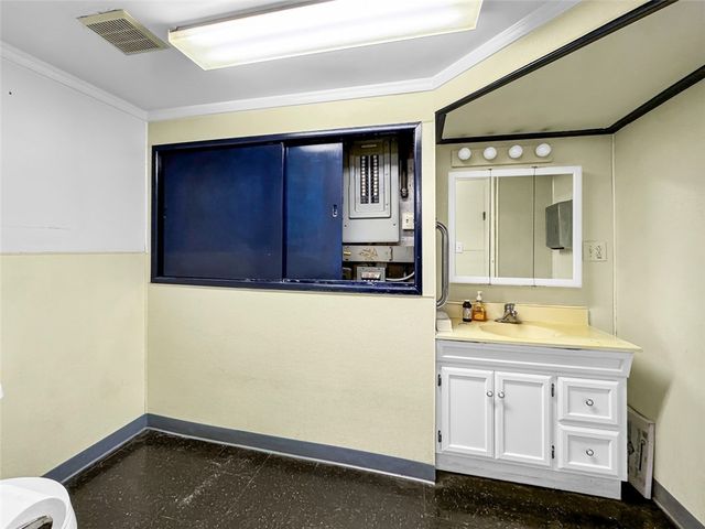 920 S Atlantic, Los Angeles, CA 90022