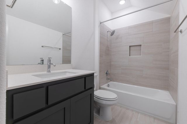 2000 Crimson Sunset DR, Georgetown, TX 78628