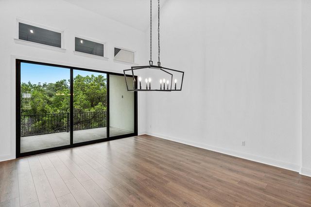 2000 Crimson Sunset DR, Georgetown, TX 78628