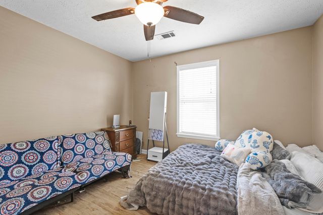 1601 N Main Street, Searcy, AR 72143