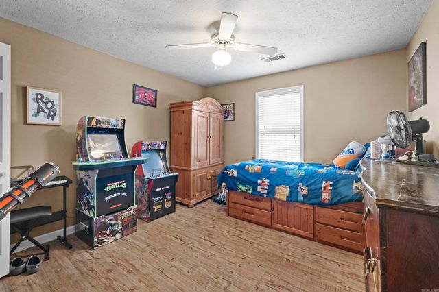 1601 N Main Street, Searcy, AR 72143