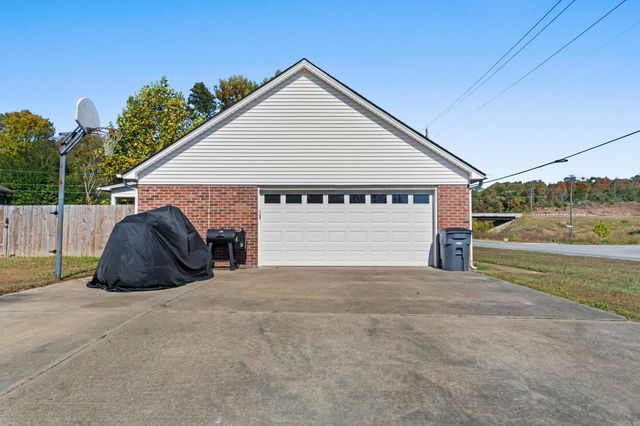 1601 N Main Street, Searcy, AR 72143