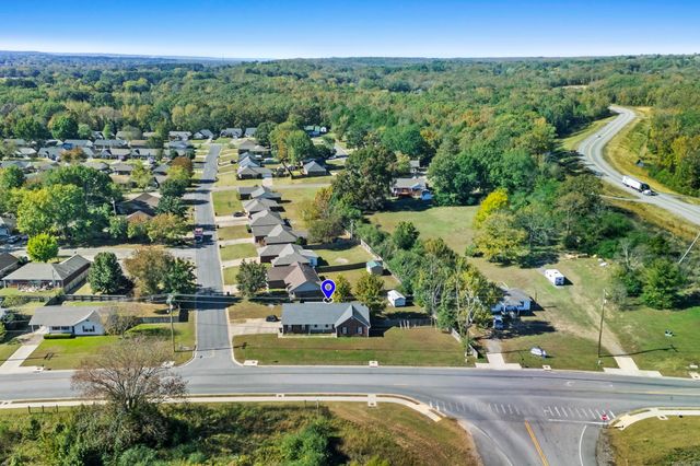 1601 N Main Street, Searcy, AR 72143