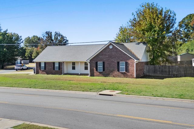 1601 N Main Street, Searcy, AR 72143