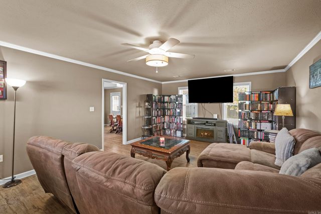 1601 N Main Street, Searcy, AR 72143