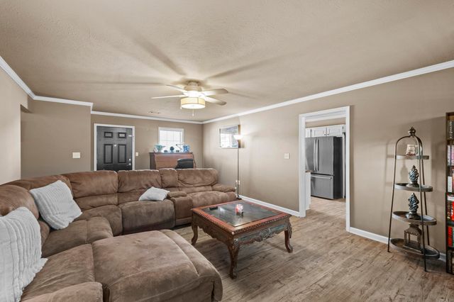 1601 N Main Street, Searcy, AR 72143