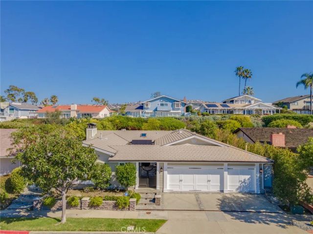 1412 Seacrest Drive, Corona Del Mar, CA 92625