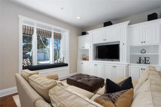 1412 Seacrest Drive, Corona Del Mar, CA 92625