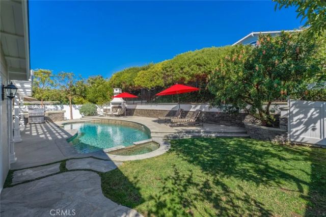 1412 Seacrest Drive, Corona Del Mar, CA 92625