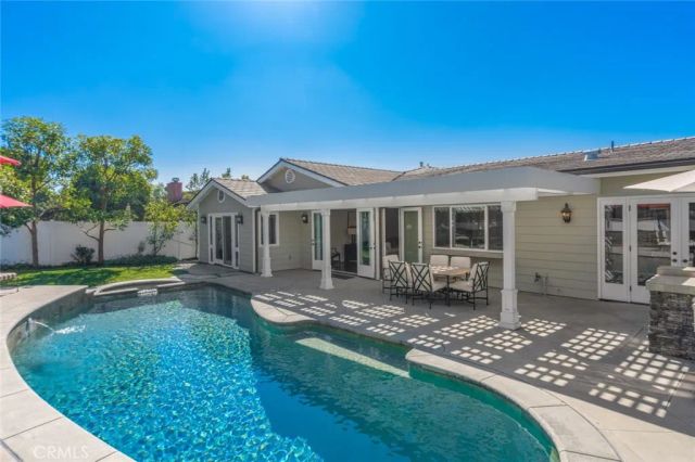 1412 Seacrest Drive, Corona Del Mar, CA 92625