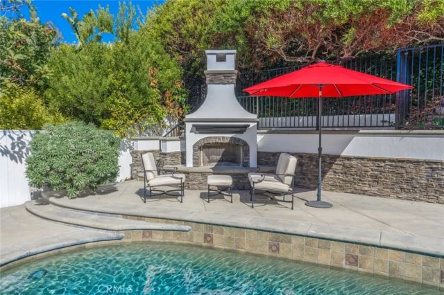 1412 Seacrest Drive, Corona Del Mar, CA 92625
