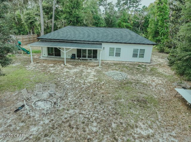 3034 Paradise Lakes Road, Chipley, FL 32428