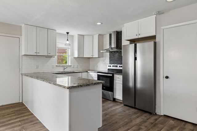 2107 English Drive, Garland, TX 75041