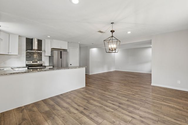 2107 English Drive, Garland, TX 75041