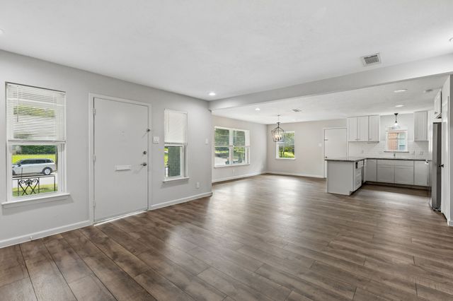2107 English Drive, Garland, TX 75041