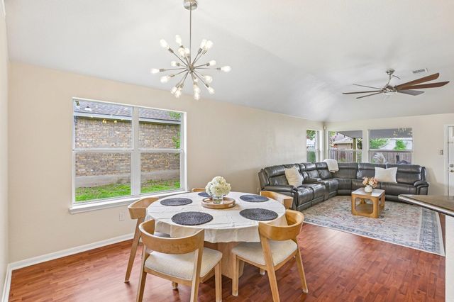 255 Paddington DR, Kyle, TX 78640