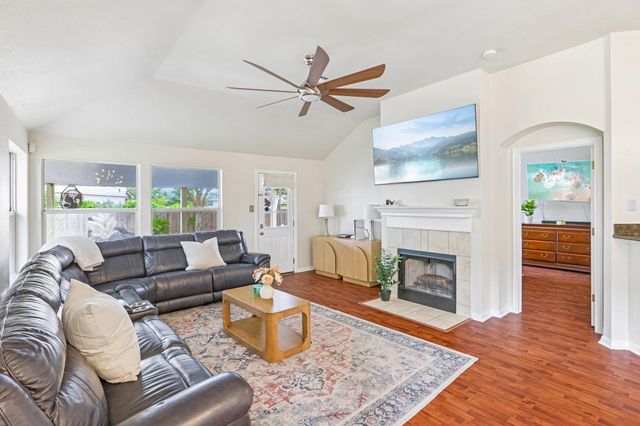 255 Paddington DR, Kyle, TX 78640
