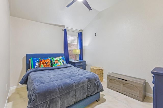 255 Paddington DR, Kyle, TX 78640