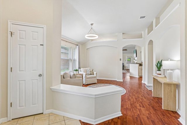 255 Paddington DR, Kyle, TX 78640