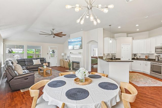 255 Paddington DR, Kyle, TX 78640