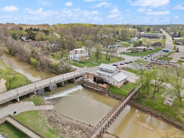 410 Riverside Drive, Jasper, IN 47546