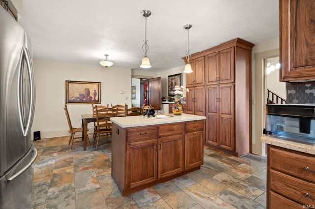 410 Riverside Drive, Jasper, IN 47546