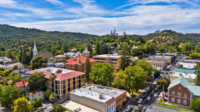 56 Bradford St, Sonora, CA 95370