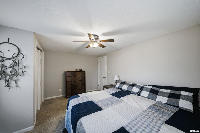 121 BESS Street, Washington, IL 61571