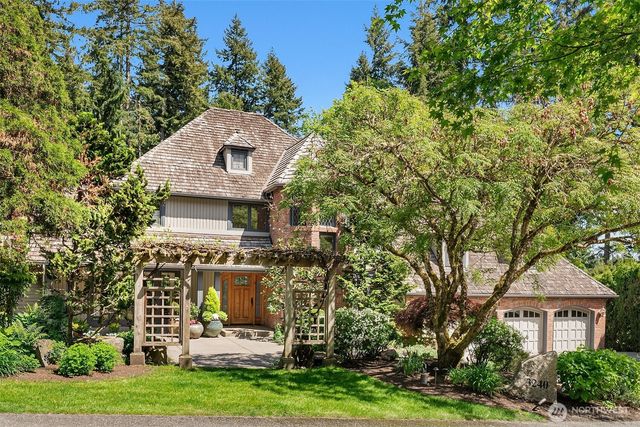 3240 126th Avenue NE, Bellevue, WA 98005