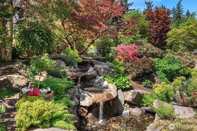 3240 126th Avenue NE, Bellevue, WA 98005