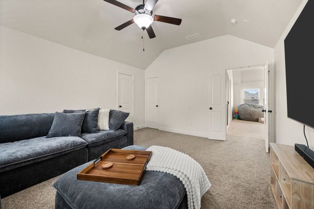 216 Village Creek Drive, Mckinney, TX 75071