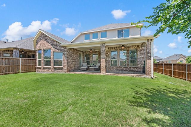 216 Village Creek Drive, Mckinney, TX 75071