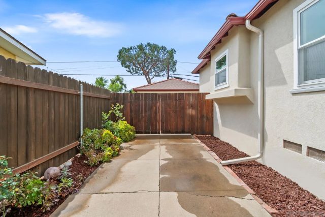 2330 Bancroft, San Diego, CA 92104