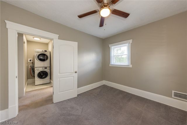 1614 Robinwood Avenue, Lakewood, OH 44107