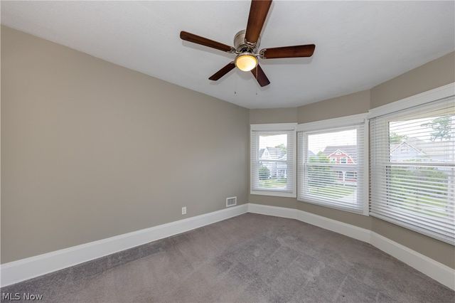 1614 Robinwood Avenue, Lakewood, OH 44107