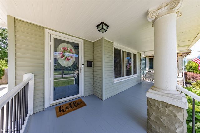 1614 Robinwood Avenue, Lakewood, OH 44107