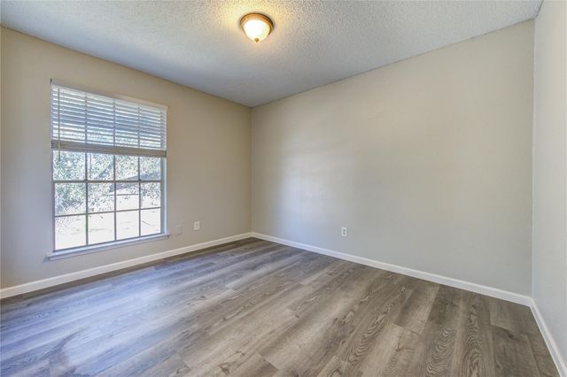 6910 Navidad Road, Houston, TX 77083