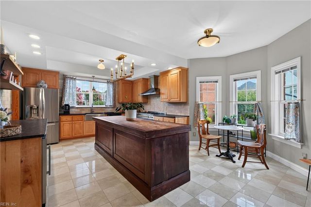 1700 Maze Hill MEWS, Virginia Beach, VA 23455