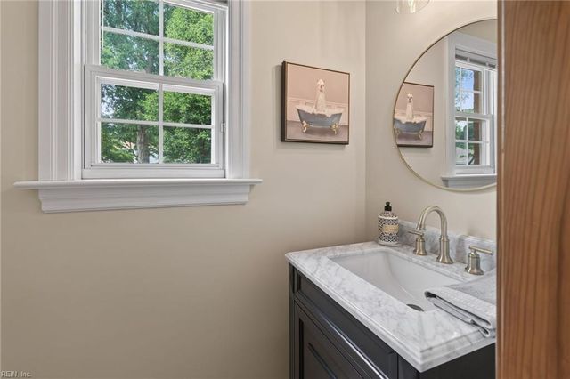 1700 Maze Hill MEWS, Virginia Beach, VA 23455
