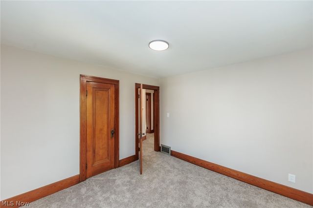 2233 E 33rd Street, Lorain, OH 44055