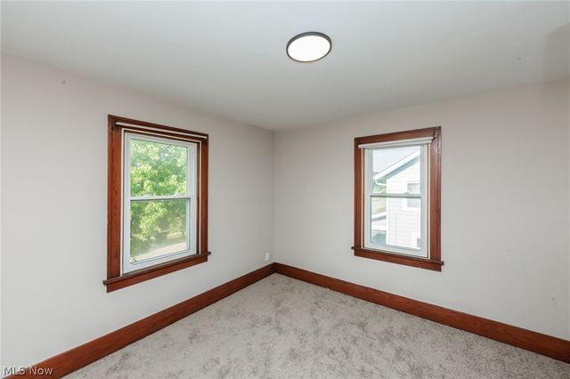 2233 E 33rd Street, Lorain, OH 44055