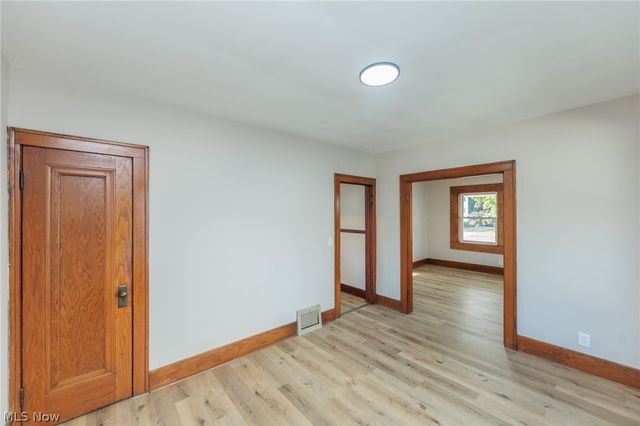 2233 E 33rd Street, Lorain, OH 44055