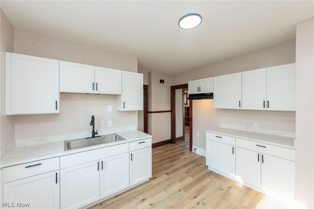 2233 E 33rd Street, Lorain, OH 44055