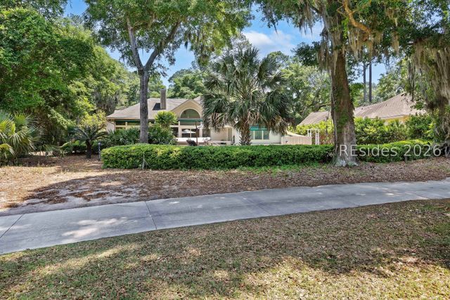 20 Wildbird Ln, Hilton Head Island, SC 29926