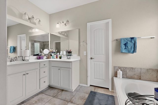 525 Rustic Oak Lane, Mckinney, TX 75072