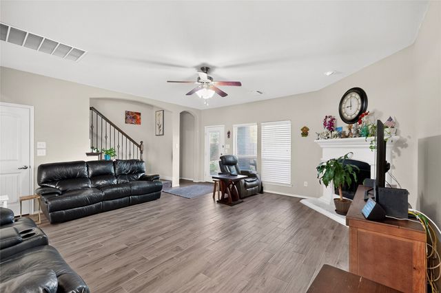 525 Rustic Oak Lane, Mckinney, TX 75072