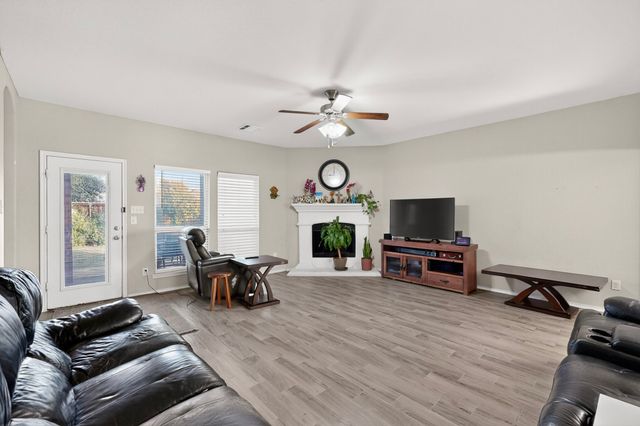 525 Rustic Oak Lane, Mckinney, TX 75072