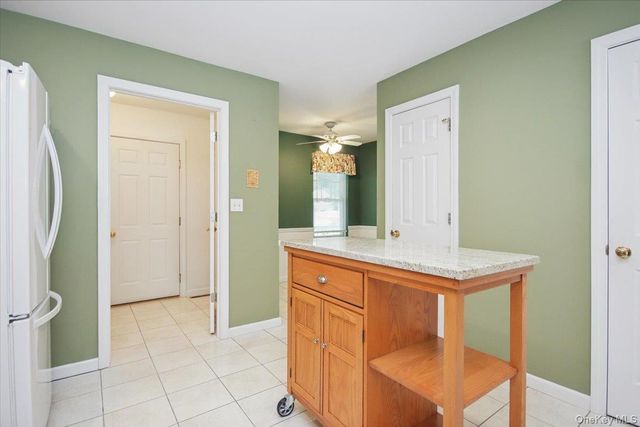 4 Osborne Glen, Poughquag, NY 12570