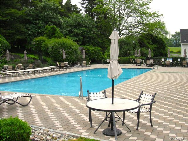 4 Osborne Glen, Poughquag, NY 12570