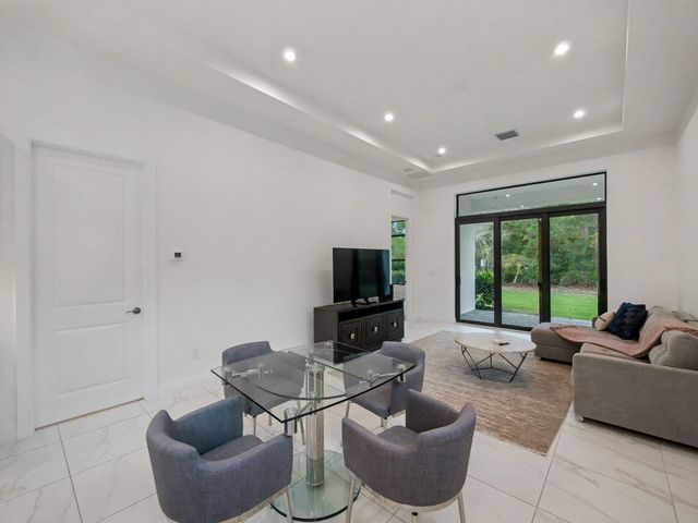 176 SE Via Sangro, Port St. Lucie, Port St Lucie, FL 34952